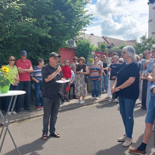 250 Jahre Kirche Fürfeld - Ökumenische Straßentafel zwischen den Kirchen 06.2026