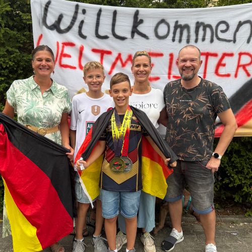 Empfang Kickbox-Weltmeister Anton Knoth aus Freilbingert 08-2026 Foto: Alexandra Gillmann 