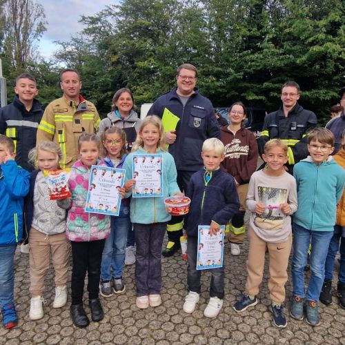 Alter Welt Spielewagen in Feilbingert 09-2024