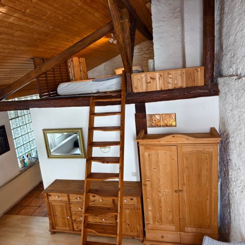 Wohn- und Schlafzimmer 