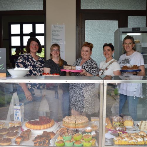 Leckerer Kuchen beim Kita-Förderverein Hallgarten 